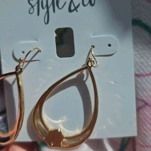 Ear rings